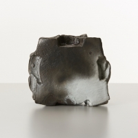 Kohiki with Tanka Sculptural Form 
2018 15 x 8.5 x 18cm